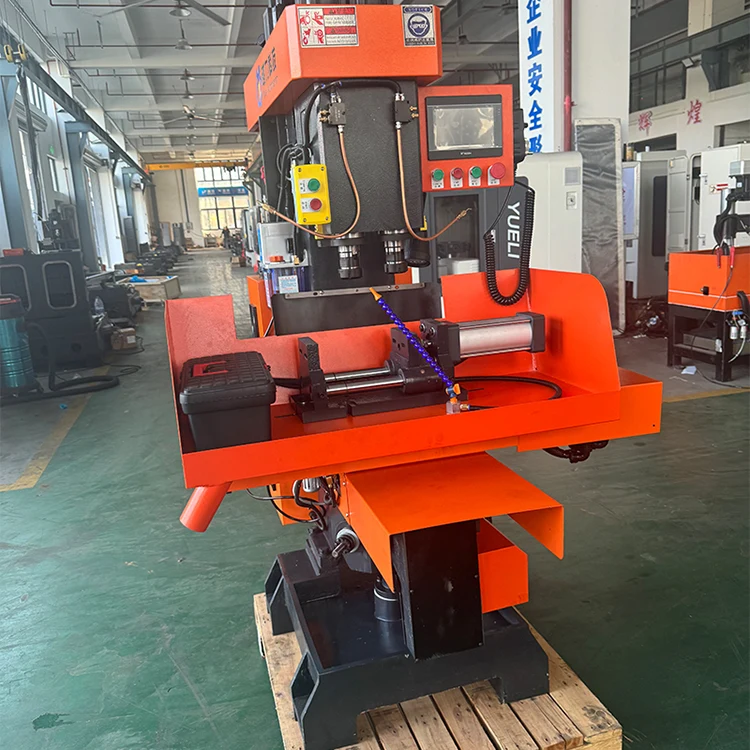 Machine composée verticale à deux axes
